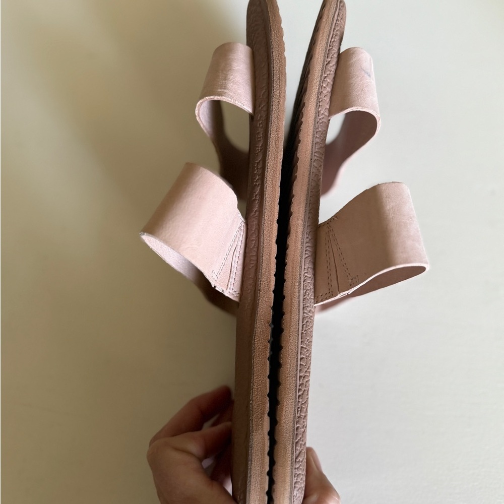 Sanyo Women's Pink yoga mat Sandals size 11 - Picture 4 of 7
